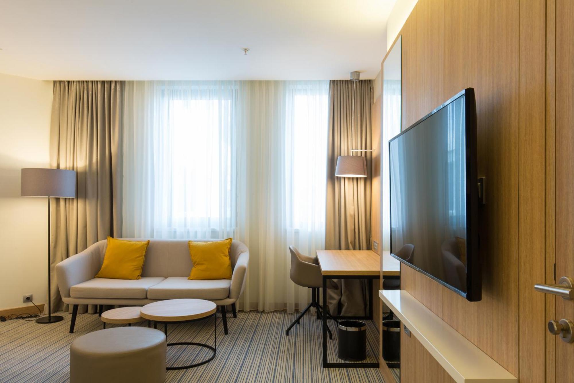 Отель Courtyard By Marriott Баня-Лука Экстерьер фото