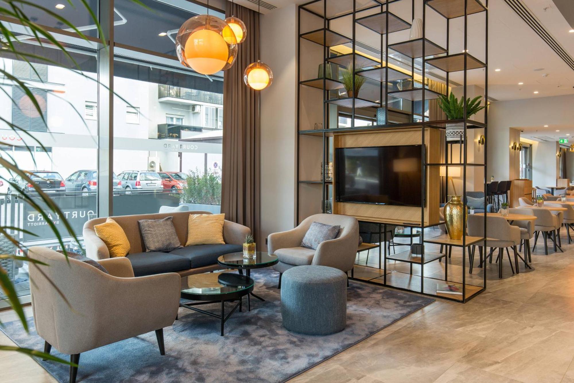Отель Courtyard By Marriott Баня-Лука Экстерьер фото